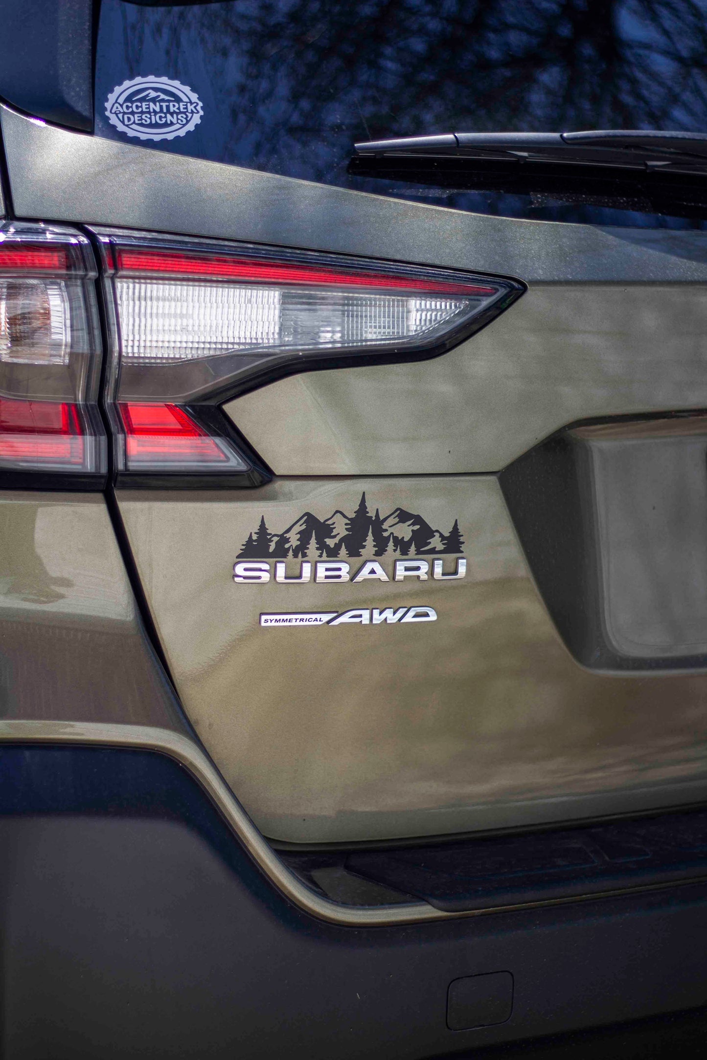 Mountain Badge Decal 2.0